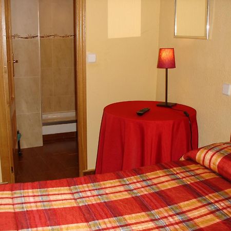 Hostal Puerta Bonita Vista Alegre Madrid Extérieur photo