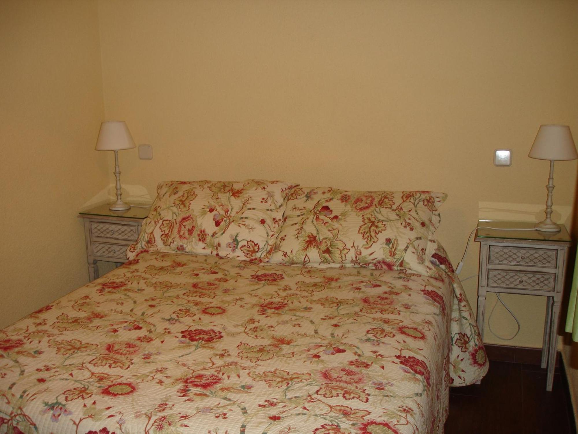 Hostal Puerta Bonita Vista Alegre Madrid Extérieur photo