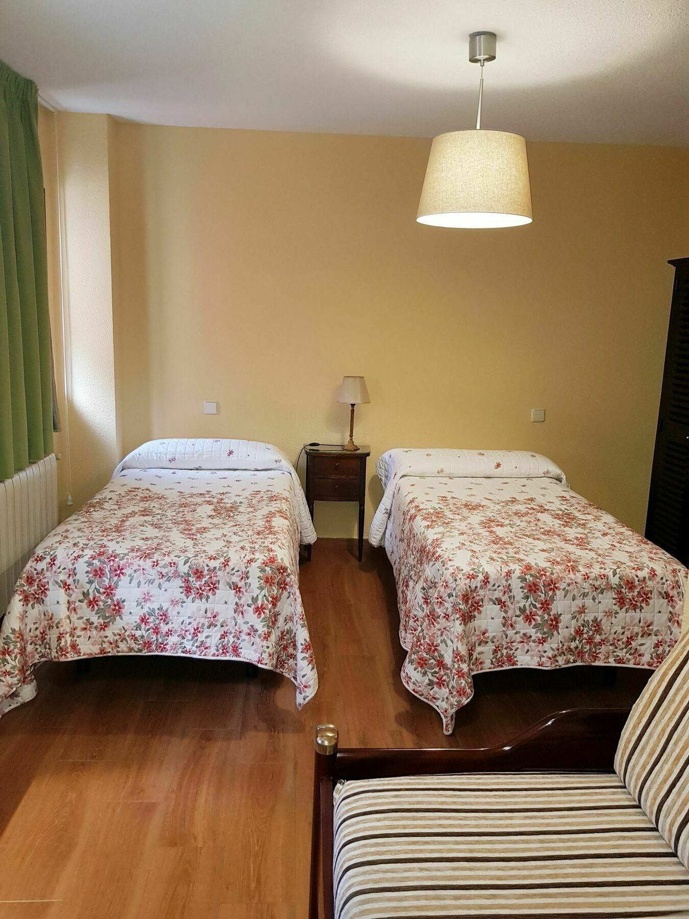 Hostal Puerta Bonita Vista Alegre Madrid Extérieur photo