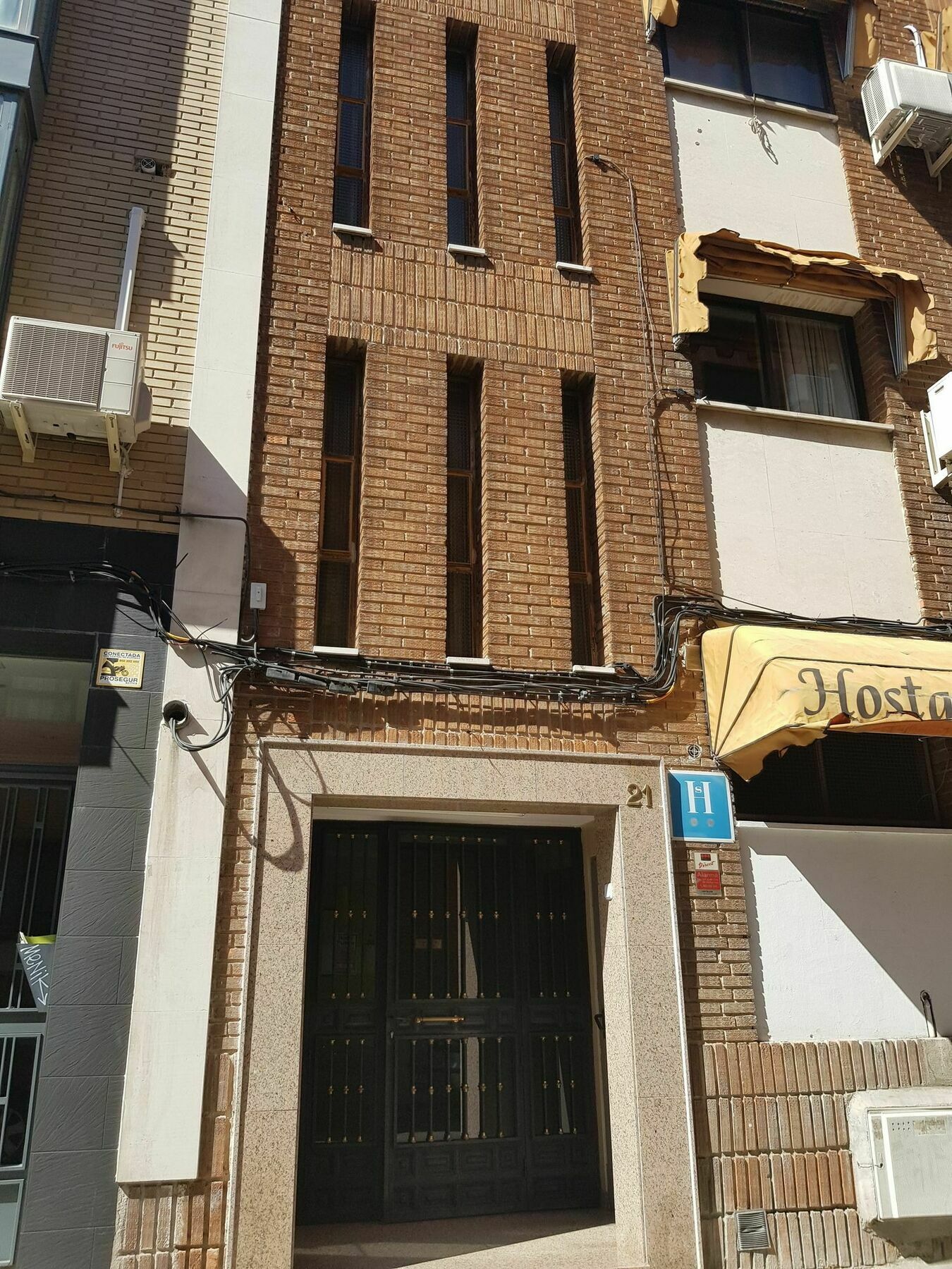 Hostal Puerta Bonita Vista Alegre Madrid Extérieur photo